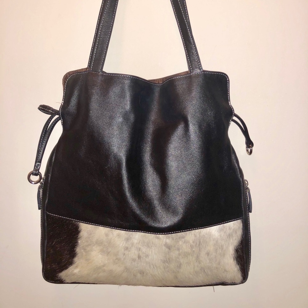 ILi NY leather and calf hide clean barely used